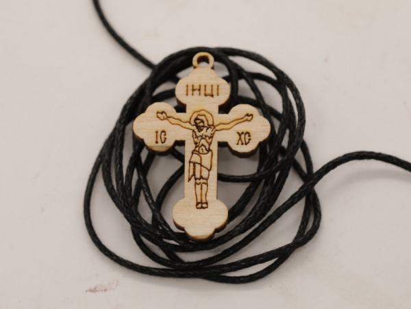 Крестик деревянный (ERM), Спаси и сохрани, 25мм (с гайтаном), фигурный (2)